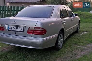 Седан Mercedes-Benz E-Class 2000 в Коломые