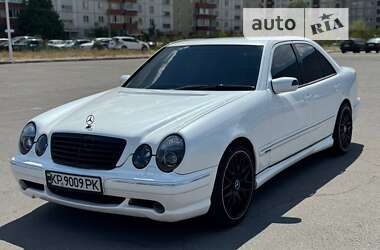 Седан Mercedes-Benz E-Class 2001 в Запоріжжі