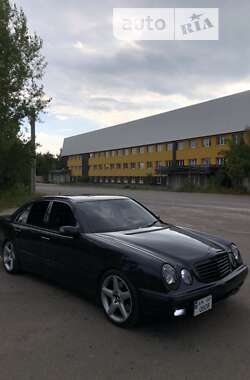 Седан Mercedes-Benz E-Class 2000 в Житомирі