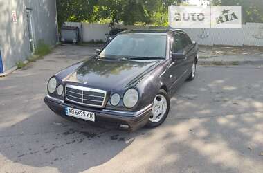 Седан Mercedes-Benz E-Class 1999 в Виннице