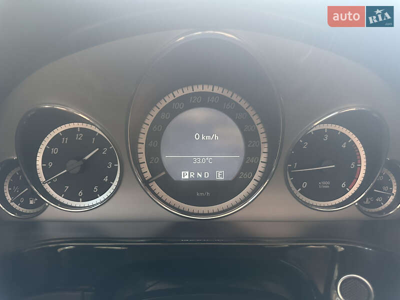 Седан Mercedes-Benz E-Class 2011 в Тячеві