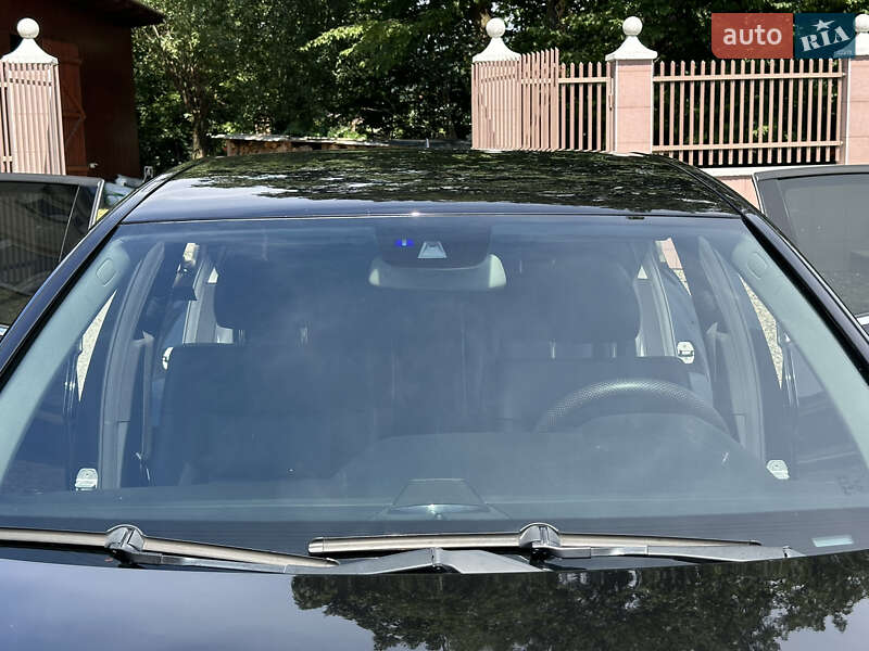 Седан Mercedes-Benz E-Class 2011 в Тячеві