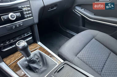 Седан Mercedes-Benz E-Class 2012 в Львові