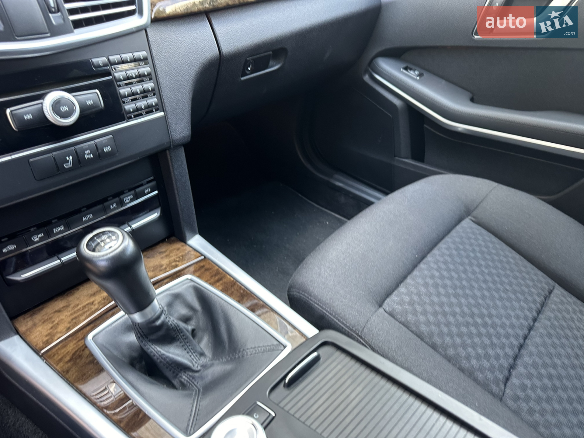 2012 Mercedes-Benz E-klasse - мініатюра 8