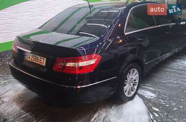 Седан Mercedes-Benz E-Class 2010 в Хмельницком