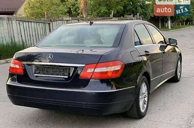 Седан Mercedes-Benz E-Class 2010 в Хмельницком