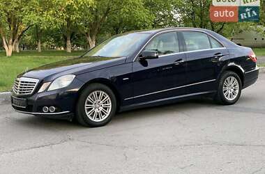 Седан Mercedes-Benz E-Class 2010 в Хмельницком