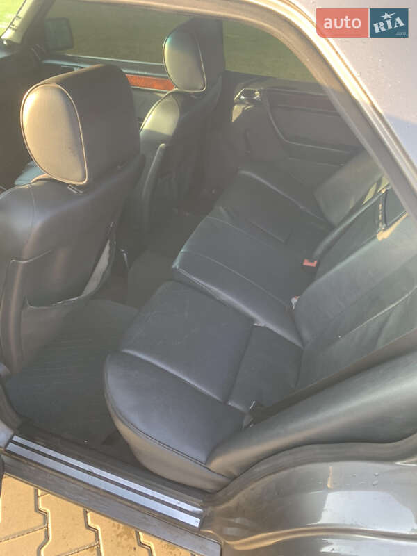 Седан Mercedes-Benz E-Class 1994 в Рожище