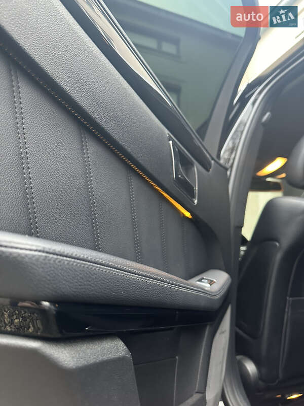 Седан Mercedes-Benz E-Class 2011 в Тячеві