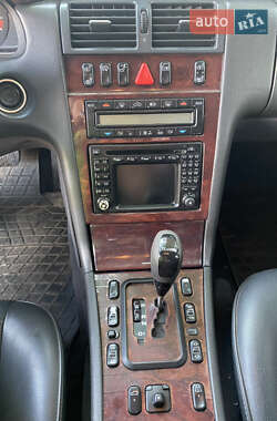 Седан Mercedes-Benz E-Class 2001 в 