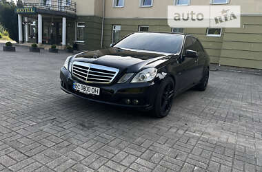 Седан Mercedes-Benz E-Class 2011 в Судовой Вишне