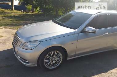 Універсал Mercedes-Benz E-Class 2012 в Лубнах