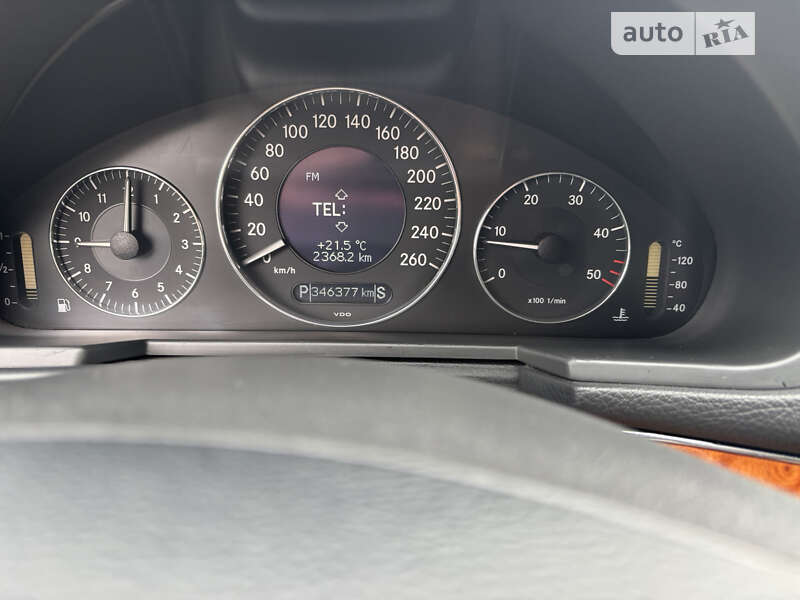 Седан Mercedes-Benz E-Class 2003 в Черкасах