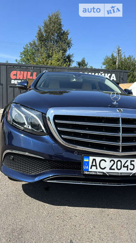 Универсал Mercedes-Benz E-Class 2018 в Нововолынске