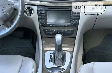 Mercedes-Benz E-Class 2003