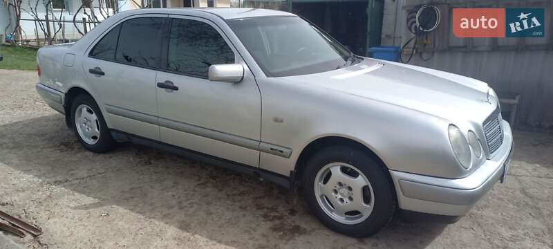 Седан Mercedes-Benz E-Class 1999 в Коломые фото 8 Седан Mercedes-Benz E-Class 1999 в Коломые