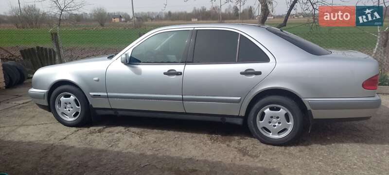 Седан Mercedes-Benz E-Class 1999 в Коломые фото 2 Седан Mercedes-Benz E-Class 1999 в Коломые
