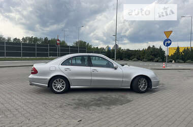 Седан Mercedes-Benz E-Class 2004 в Ивано-Франковске