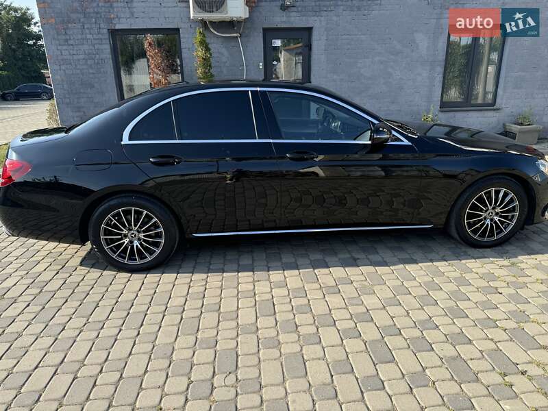 Седан Mercedes-Benz E-Class 2016 в Ивано-Франковске