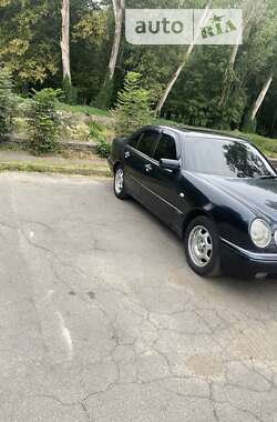 Седан Mercedes-Benz E-Class 1997 в Хмельницькому