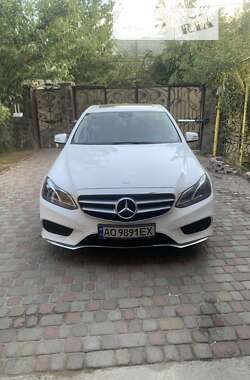 Седан Mercedes-Benz E-Class 2014 в Ужгороді