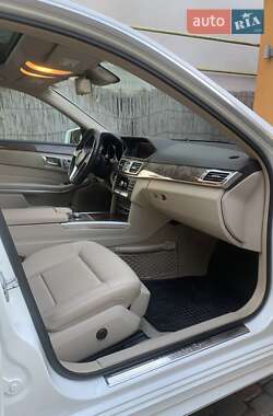 Седан Mercedes-Benz E-Class 2014 в Ужгороде
