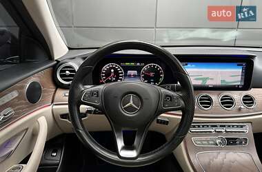 Седан Mercedes-Benz E-Class 2018 в 