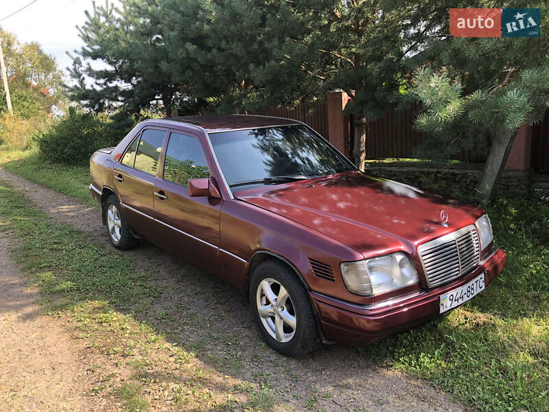 Седан Mercedes-Benz E-Class 1995 в Старом Самборе