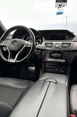 Седан Mercedes-Benz E-Class 2014 в Иршаве