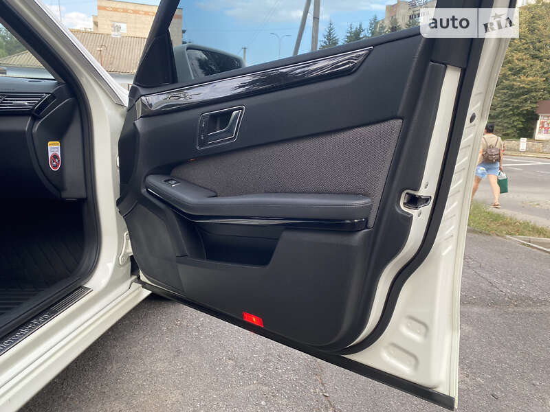 Седан Mercedes-Benz E-Class 2012 в Хмільнику фото 42 Седан Mercedes-Benz E-Class 2012 в Хмільнику