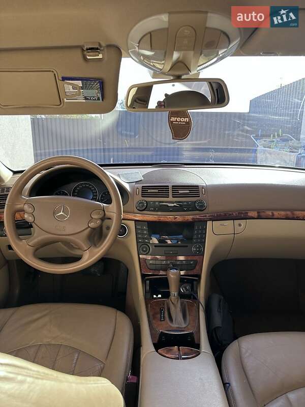 Седан Mercedes-Benz E-Class 2007 в Луцке