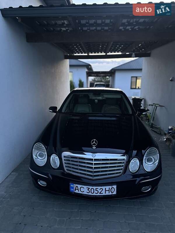 Седан Mercedes-Benz E-Class 2007 в Луцке