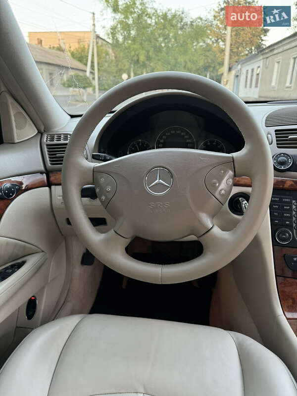 Седан Mercedes-Benz E-Class 2002 в Измаиле