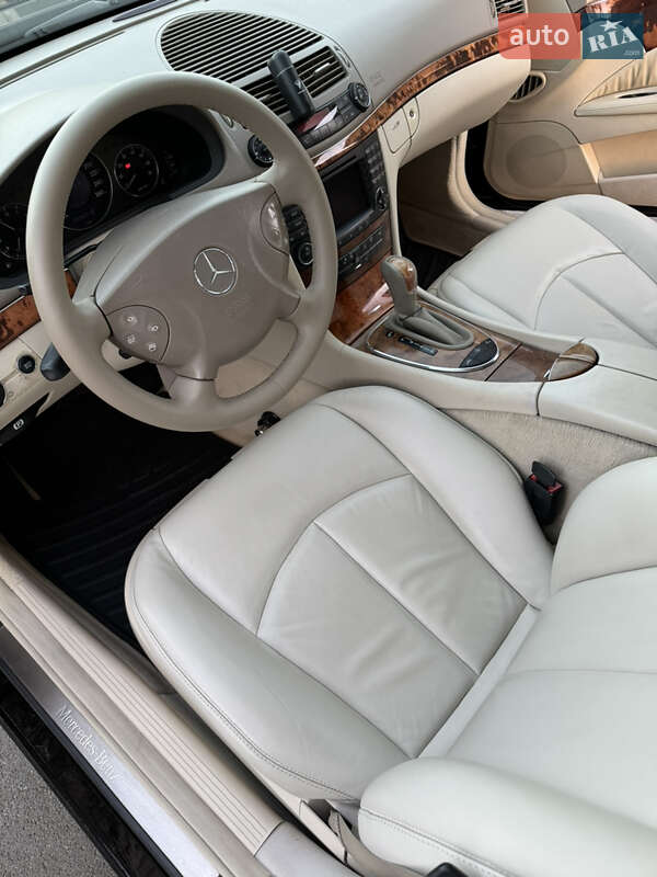 Седан Mercedes-Benz E-Class 2002 в Измаиле