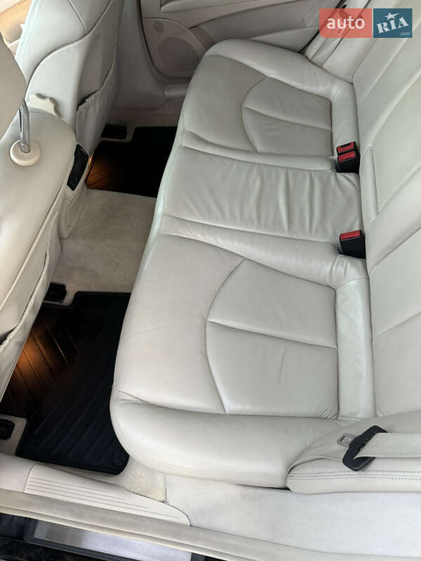 Седан Mercedes-Benz E-Class 2002 в Измаиле