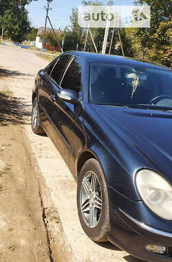 Седан Mercedes-Benz E-Class 2005 в Білгороді-Дністровському