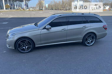 Універсал Mercedes-Benz E-Class 2012 в Одесі