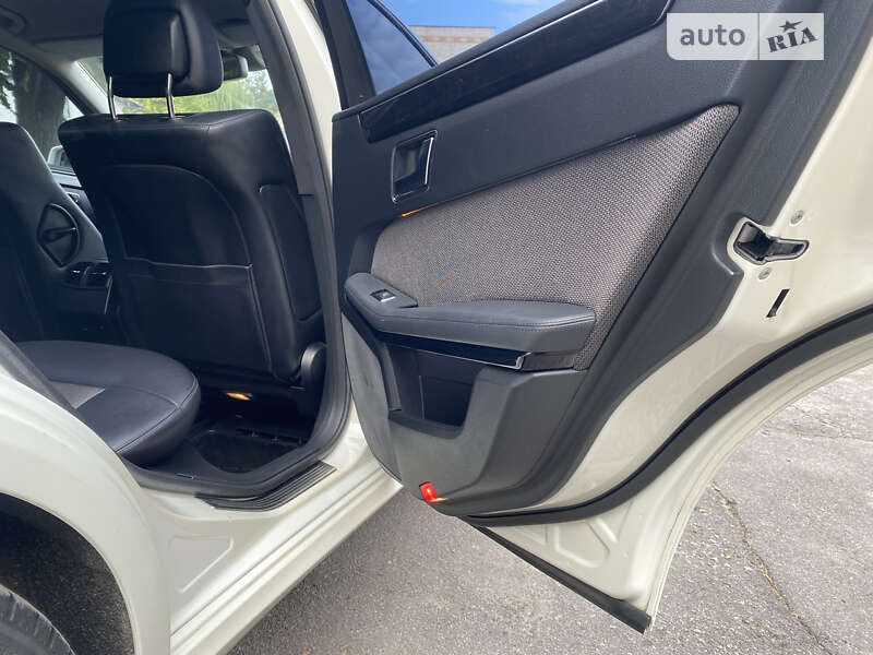 Седан Mercedes-Benz E-Class 2012 в Хмільнику фото 37 Седан Mercedes-Benz E-Class 2012 в Хмільнику