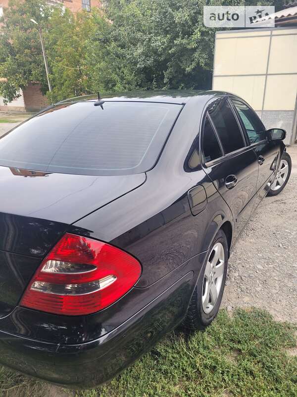 Седан Mercedes-Benz E-Class 2003 в Борщеве