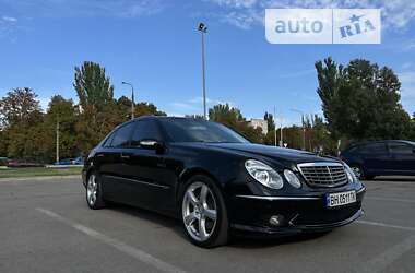 Седан Mercedes-Benz E-Class 2002 в Запоріжжі