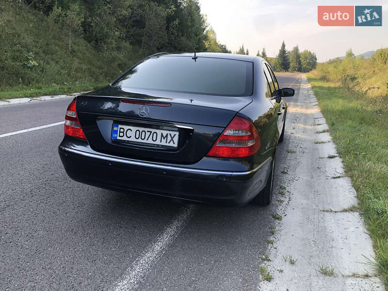 Седан Mercedes-Benz E-Class 2006 в Самборе