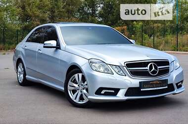 Седан Mercedes-Benz E-Class 2012 в Киеве