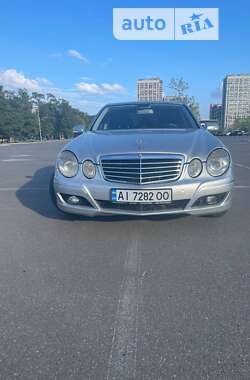 Седан Mercedes-Benz E-Class 2007 в Киеве