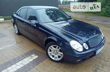 Седан Mercedes-Benz E-Class 2002 в Тернополі