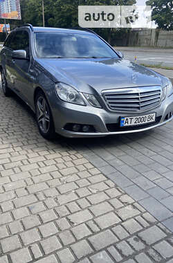 Универсал Mercedes-Benz E-Class 2011 в Ивано-Франковске