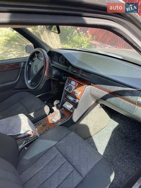 Седан Mercedes-Benz E-Class 1994 в Черкассах фото 9 Седан Mercedes-Benz E-Class 1994 в Черкассах