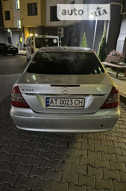 Седан Mercedes-Benz E-Class 2007 в Ивано-Франковске