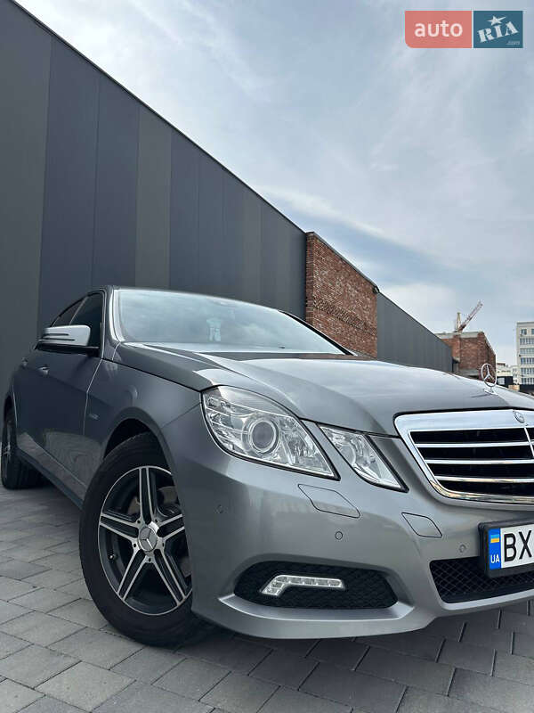Mercedes-Benz E-Class 2009