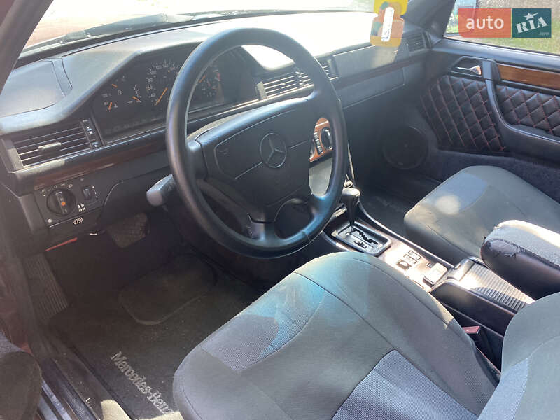 Універсал Mercedes-Benz E-Class 1995 в Первомайську