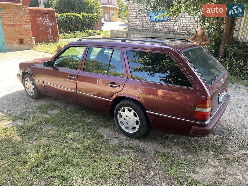Універсал Mercedes-Benz E-Class 1995 в Первомайську